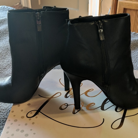 BCBGeneration booties - Picture 5 of 5